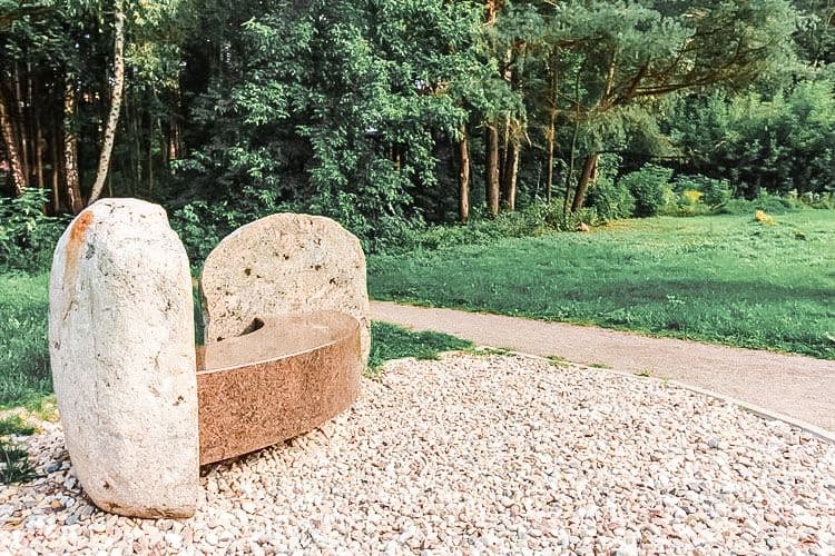 Antakalnio suoliukų-skulptūrų parkas #2