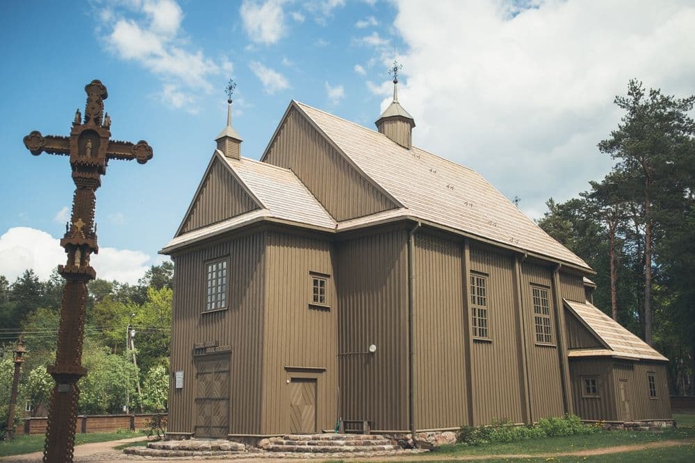 Palūšės šv. Juozapo medinė bažnyčia su varpine #5