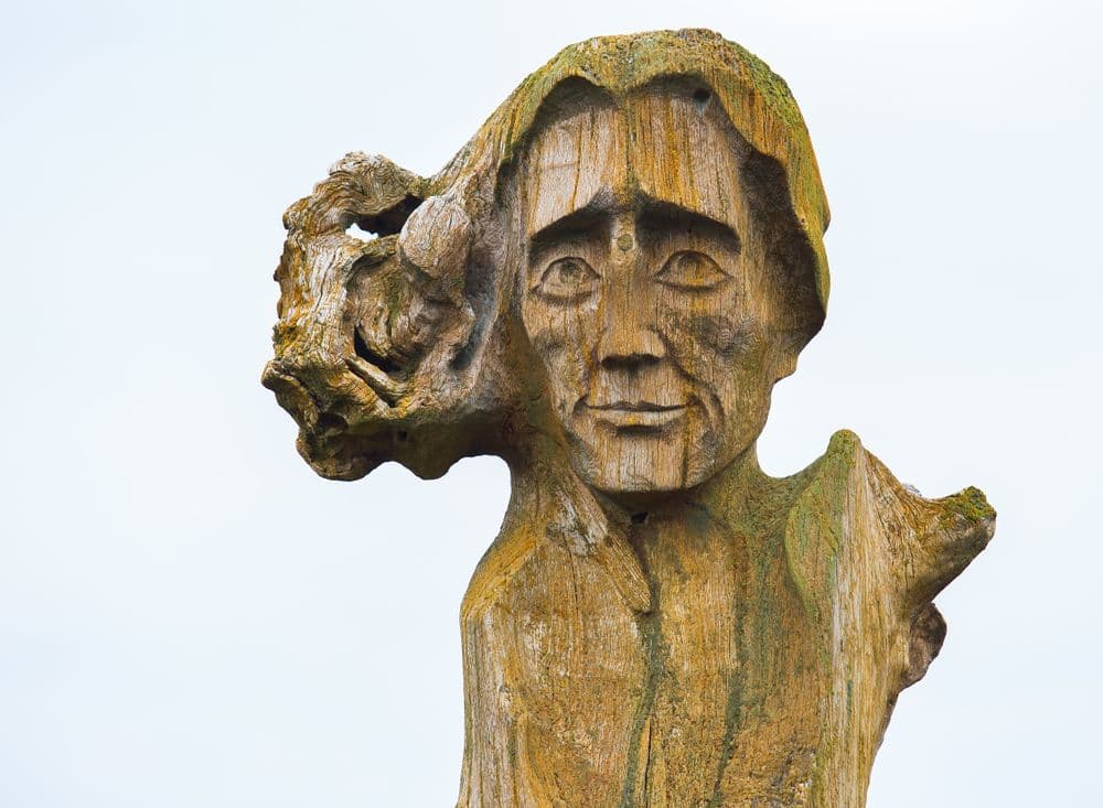 L. Rėzos skulptūra prie Pervalkos #2