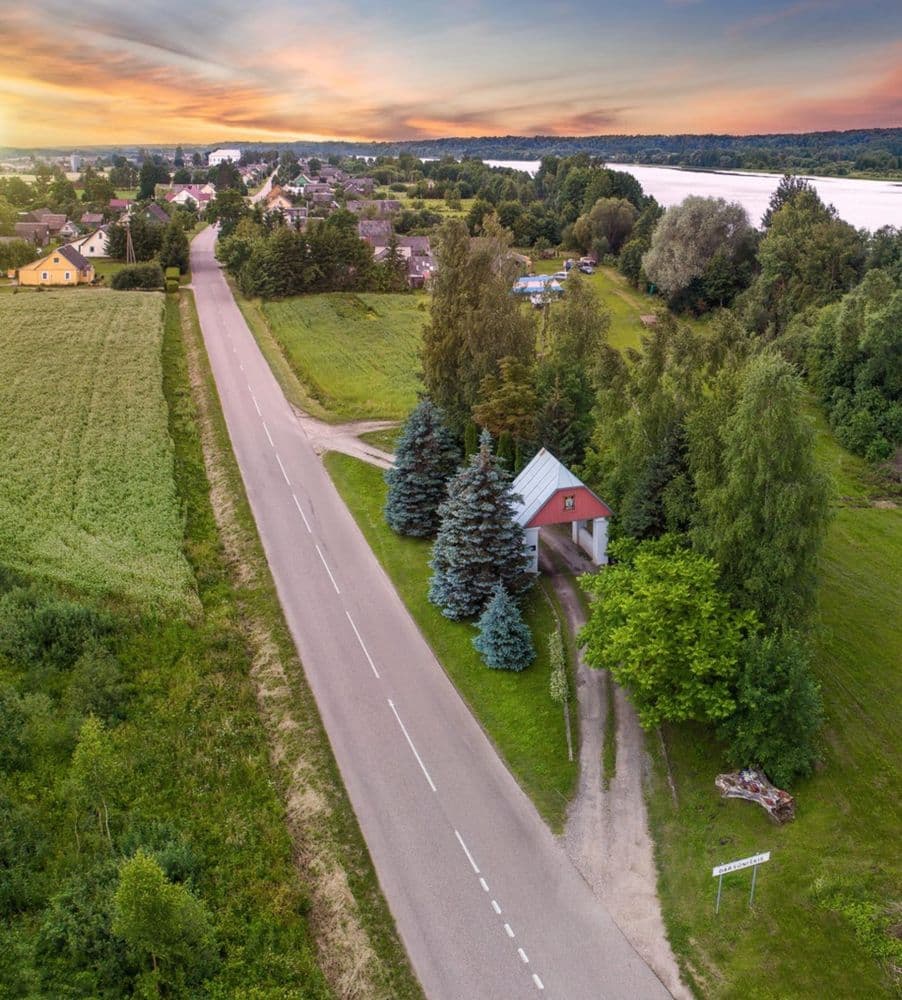 Darsūniškio miestelio vartai