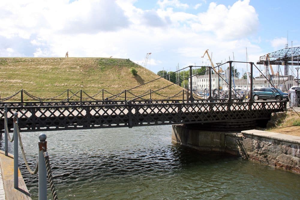 Pasukamasis („Grandinių“) tiltas #2