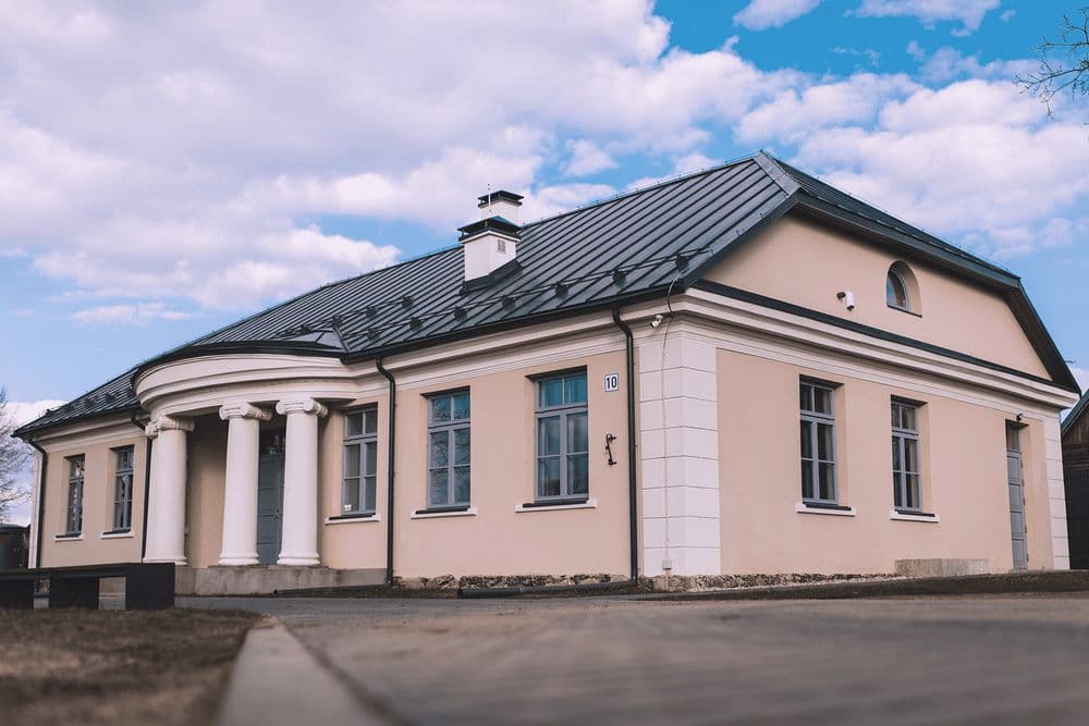 Istorijų dvarelis