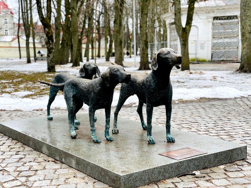 Skulptūra „Lietuvių skalikas“