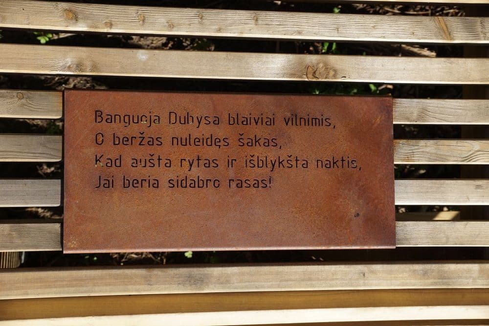 Pažintinis takas „Maironio kelias padubysiu“