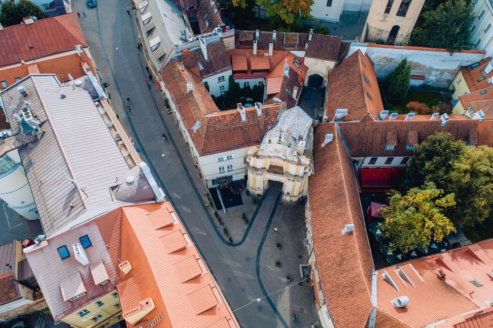 Bazilijonų vienuolyno vartai