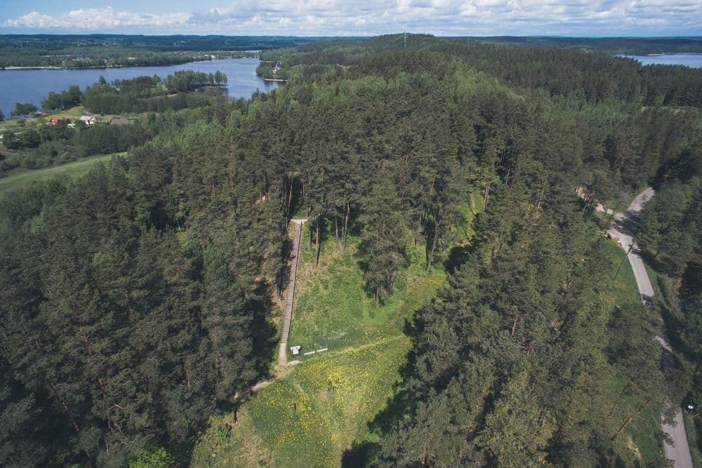 Ginučių piliakalnis #2